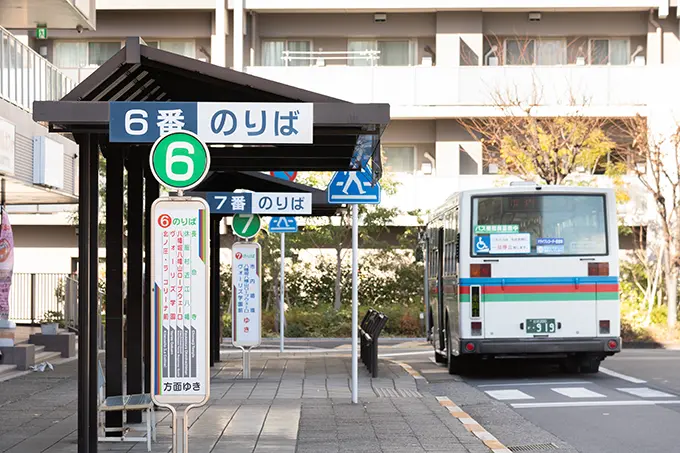 近江八幡駅バス6番乗り場