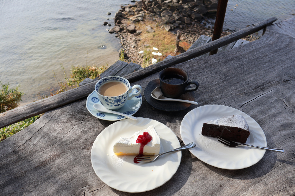 [ Undefined: article-img-alt ]