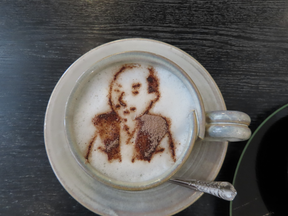 かわいい信長カプチーノ