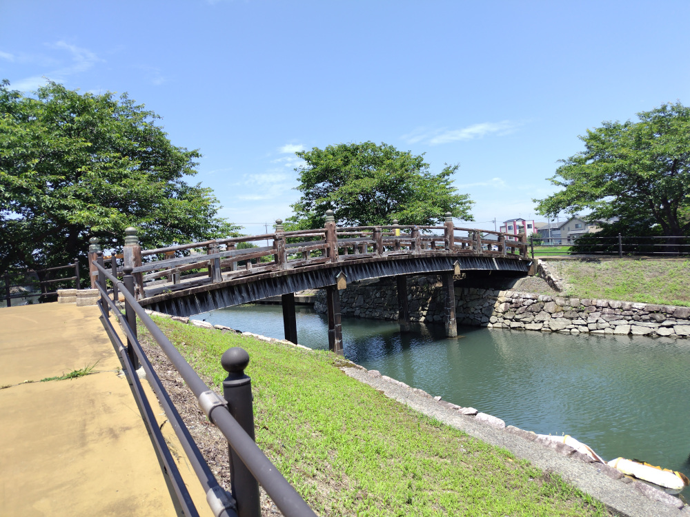 「常浜水辺公園」木村城跡もあり。桜がキレイ！