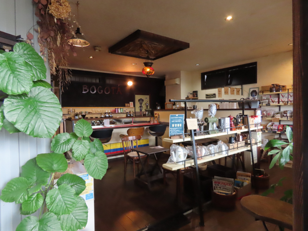 実は車社会の安土民は、駅前のこのお店を知らない人もいます。