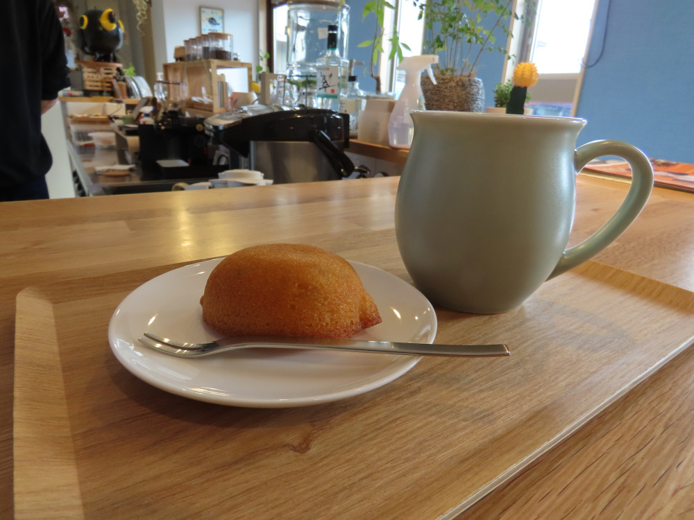 飲みやすい飲み口のマグカップ。たっぷりなのが嬉しい!