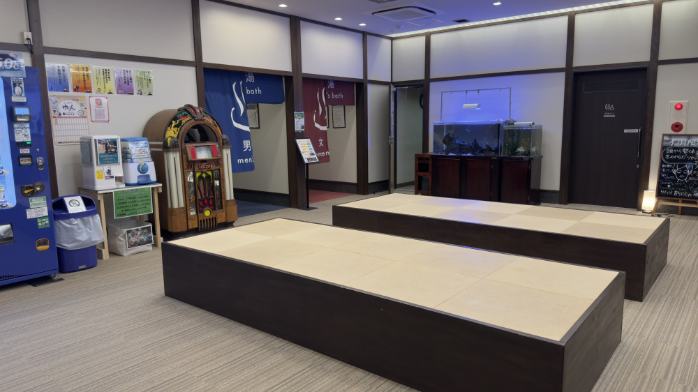 広間はゆっくり過ごせる空間