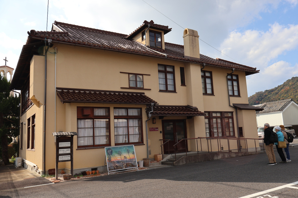 周辺のヴォーリズ建築「アンドリュース記念館」