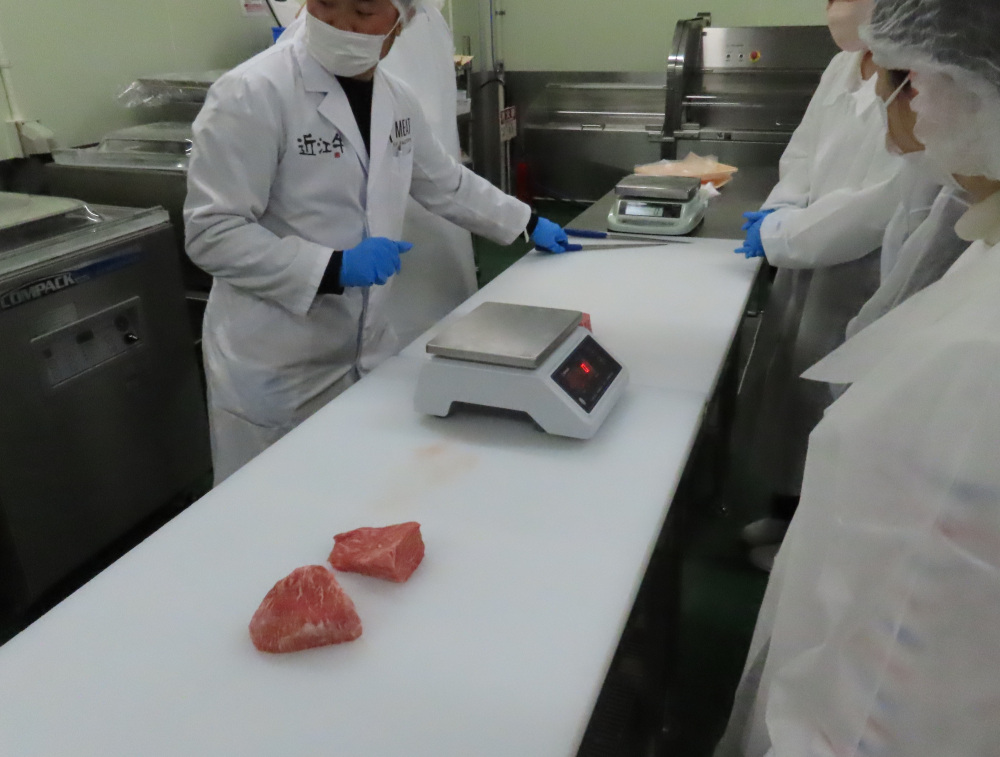 めちゃめちゃいいお肉でてきたんですけどー!!