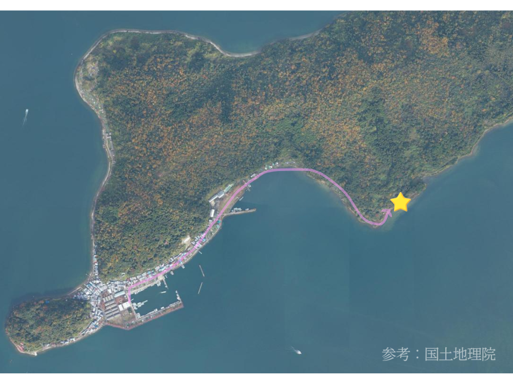 厳島神社まで歩きます。